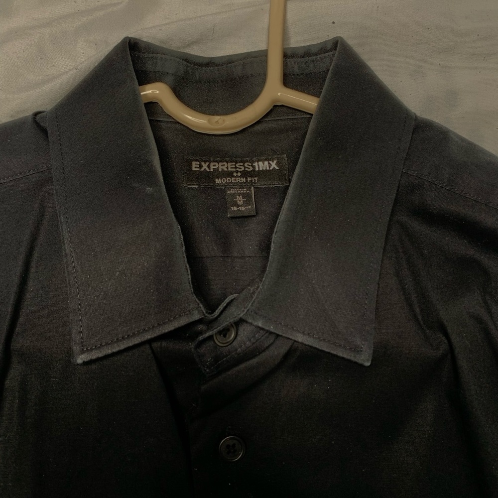 Express 1MX modern fit black shirt size M